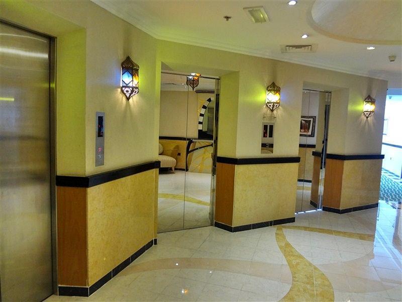 The Park Hotel Formerly ドバイ エクステリア 写真